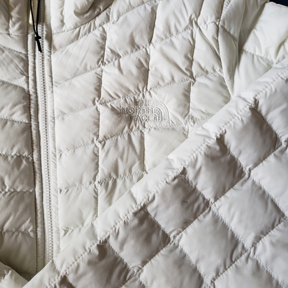 North face puffer jacket